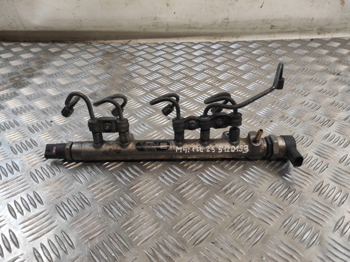 Kraftstoffverteiler Einspritzleiste Sensoren PREWODY fuel TOYOTA AURIS und 1.4 D 0445214132