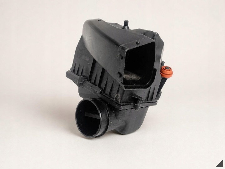 BMW 5 G31 G30 7 G11 G12 8 G14 G15 X3 G01 X4 G02 cover of a filter, air