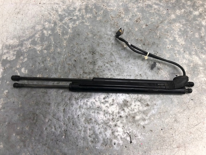 SILOWNIKI électrique du capot coffre OPEL INSIGNIA A KOMBI 13338838