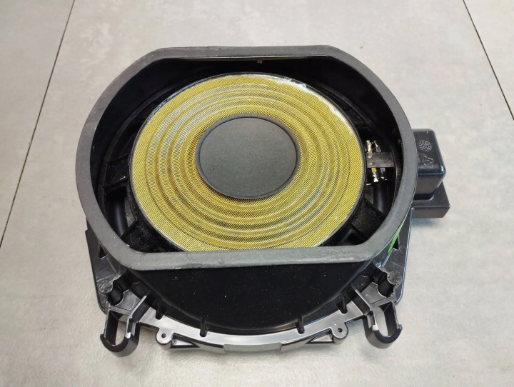 BMW X5 F15 speaker NISKOTONOWY 9276504