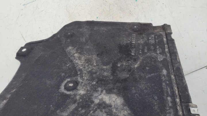 Audi A5 8W0863822B Transmission Shield 7