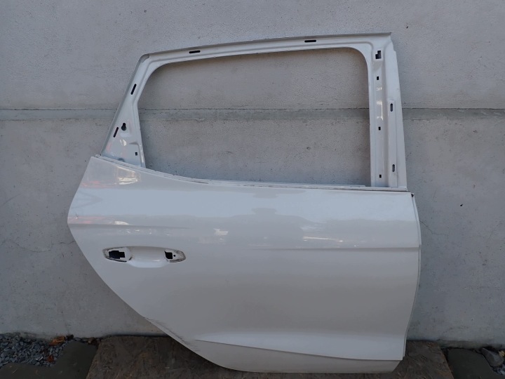 dvere pravé zadné pravý zadok SEAT IBIZA 5 V 6F KJ1 2017- 6F0833052C