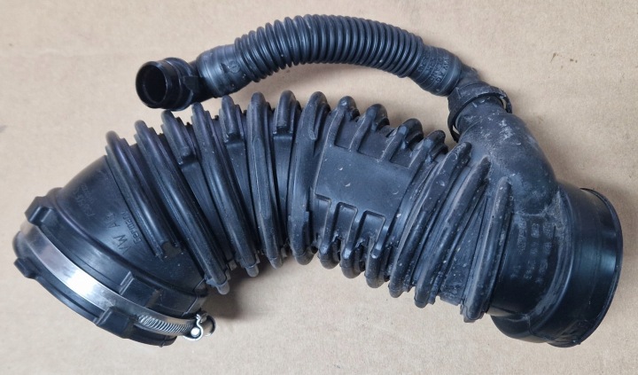 pipe tube 5QF129654S VW SKODA as new