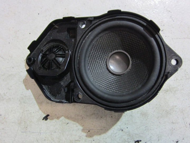 BMW X3 F25 speaker HIFI in the dashboard 9237280