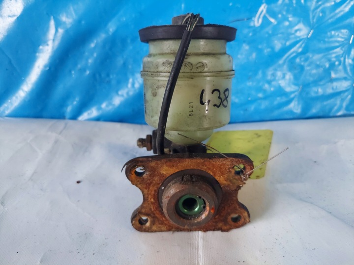 Servofreno TOYOTA 4-RUNNER 2.4 1988 R AISIN