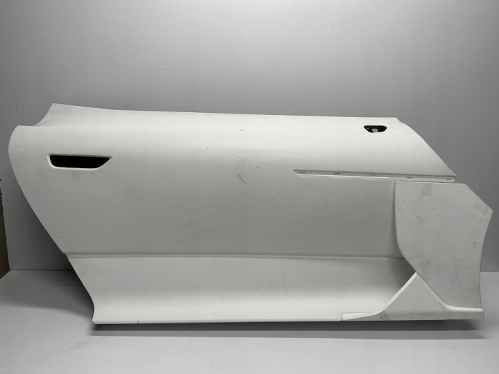 MASERATI MC20 dvere pravé + lišta Right Door