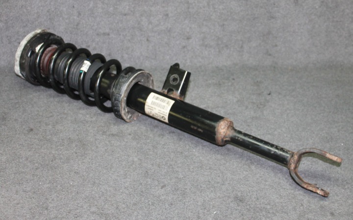 BMW F11 LCI 3.0D 3.5D 3.5i N57 N55 shock absorber front left - 6863895