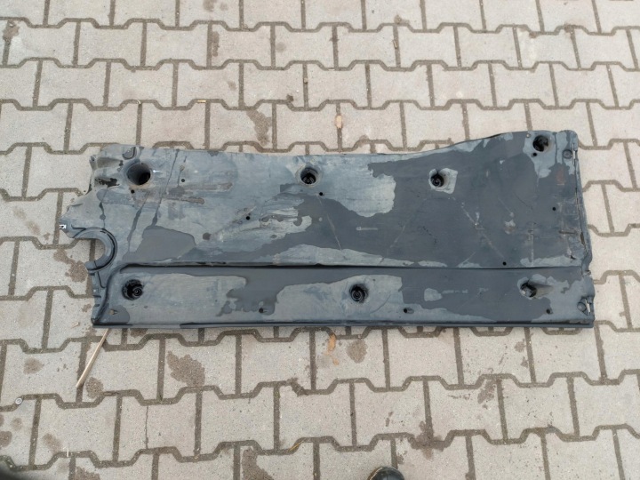 VW Tiguan II 5NA LIFT abdeckung blende abdeckung unterfahrschutz rechts 5QF825202E