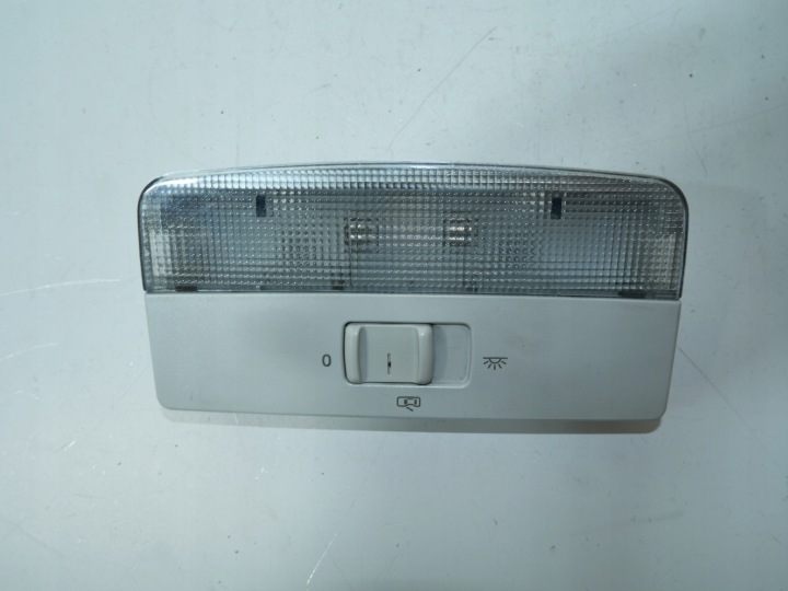 Licht Dachhimmel Dachverkleidung OSWIETLENIE des Kabine SEAT 6L0947105A
