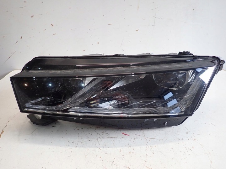 light front left SKODA OCTAVIA IV 2020- FULL LED