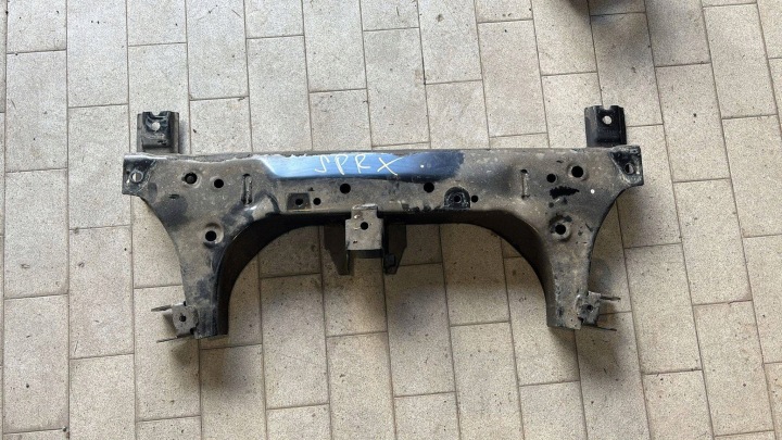 naprava nápravnice zavěšení MOTORU Dacia Spring