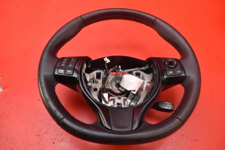 volant SKORZANA MULTIFUNKCYJNA 45100-0D490 TOYOTA YARIS 3 III LIFT