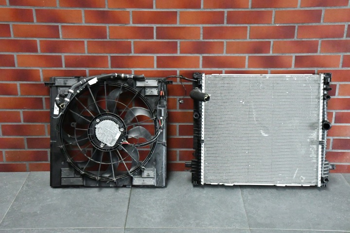 vízhütö ventilátor BMW X3 G01 X4 G02 benzín ORYGINALNA