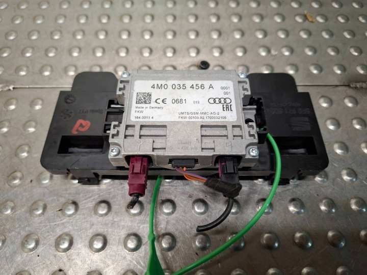 modul erösítö ANTENY 4M0035456A SKODA SUPERB III AUDI A4 B9 8W Q2 81A