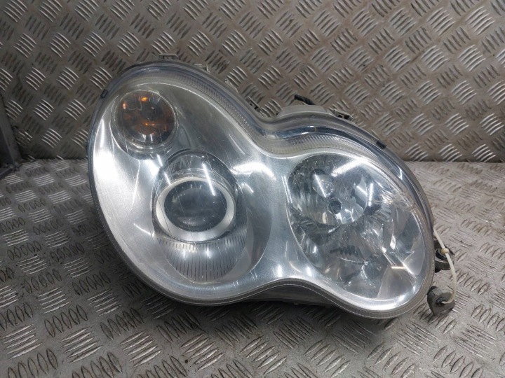 light right front MERCEDES-BENZ W203 C180 2038201859 1307329088