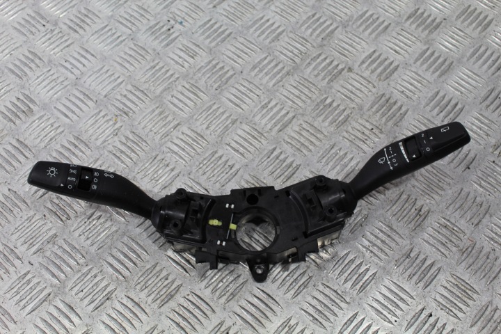 MANETKA ESSUIE GLACES KIA XCEED X-CEED 93404J7950