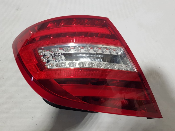 Mercedes W204 LIFT KOMBI left light rear rear part 2048204664 EU EUROPA