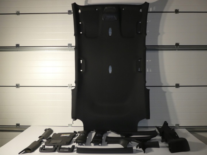 FORD KUGA II mk2 ST-line Tapacír strechy stlpiky čierne cierna