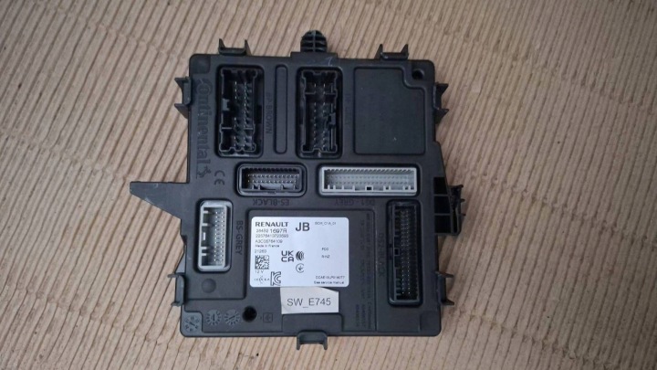 Module Unité de contrôle BCM Renault Megane V E-Tech 284B21697R