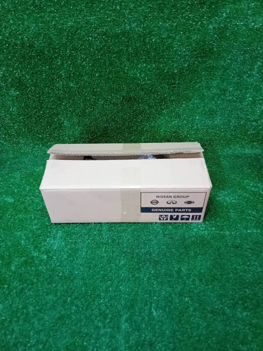 MANETKA Bouton Indicateurs de direction Lumières NISSAN NAVARA NP300 D23 16