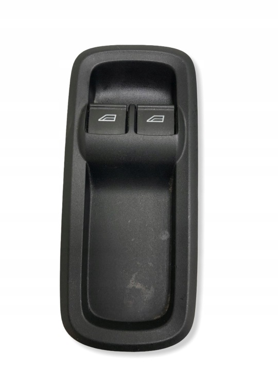 ovladac oken levý předek FORD FIESTA MK7 8A6T-14A132-AC