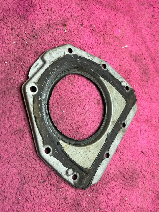 AUDI A6 C8 Uszczelniacz ALBERO MOTORE ALBERO Motore posteriore 06K103171P !J