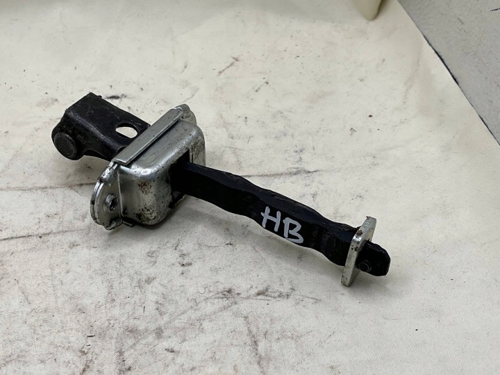 NISSAN QASHQAI Limiteur Portière Arrière 82430JD000 !J