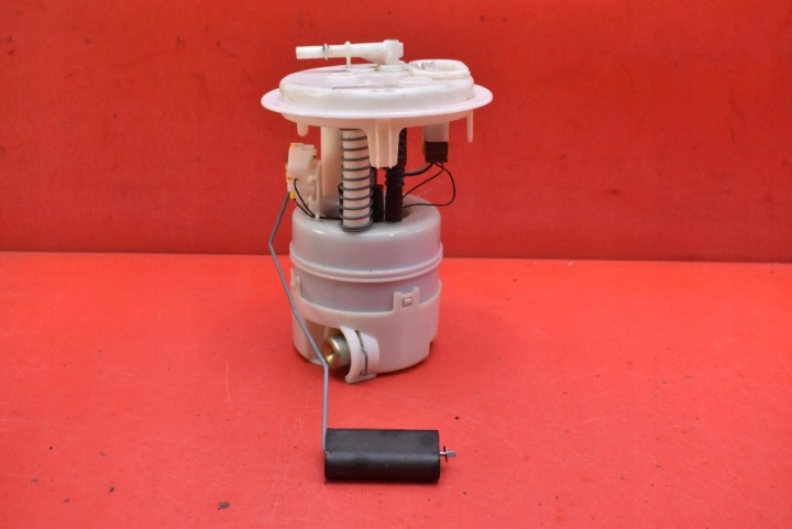 pump pump of the fuel PEUGEOT 407 SW 1.8 16V 116 KM 04-10