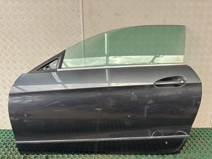 MERCEDES E-KLASA W207 09-16 Tür links Farbe 755 Original LAKIER