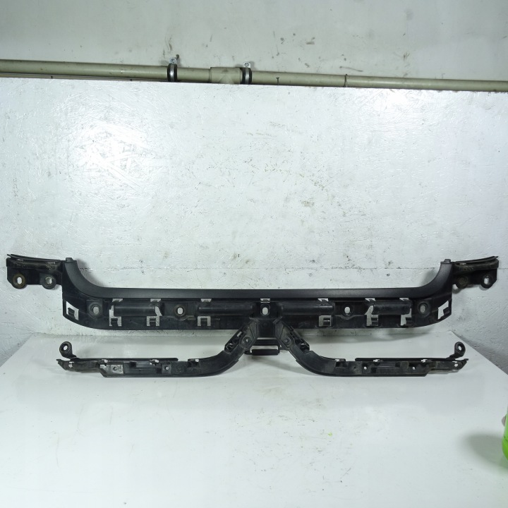 BMW 1 E81 3DRZWI supporti Paraurti posteriore 22944911