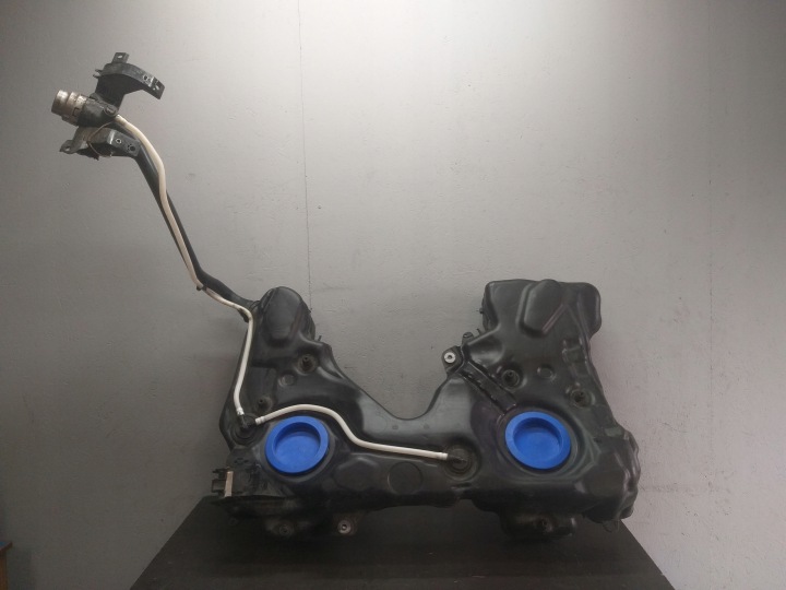 FUEL TANK VW SEAT SKODA AUDI 3Q0201021LH