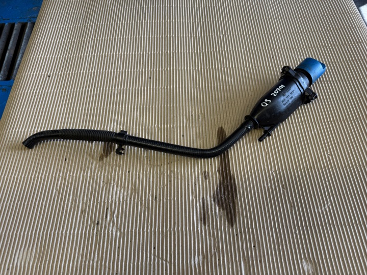 AUDI Q3 8U LIFT 2.0 TDI WLEW tanks of the fuel ADBLUE 8U0131963A
