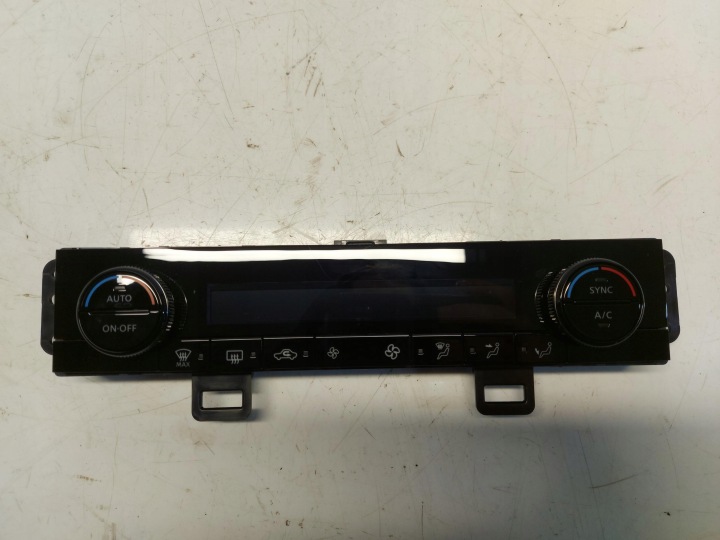 Nissan Qashqai III J12 control panel of the air conditioning 275006um4c