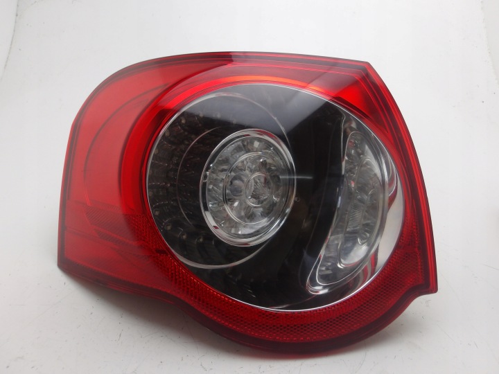 VW PASSAT B6 05-10 KOMBI Licht hinten links heck LED OK 3C9945095N EU