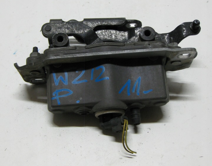 MERCEDES W212 E KLASA 11r Charnière Droite du capot Z NABOJEM A2129066301