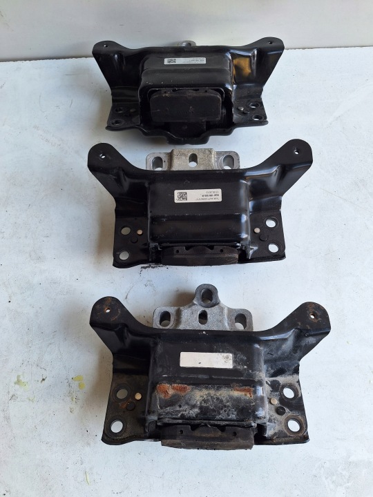 VW SEAT SKODA AUDI Scatola cambio montaggio staffa zampa supporto 5Q0199555R