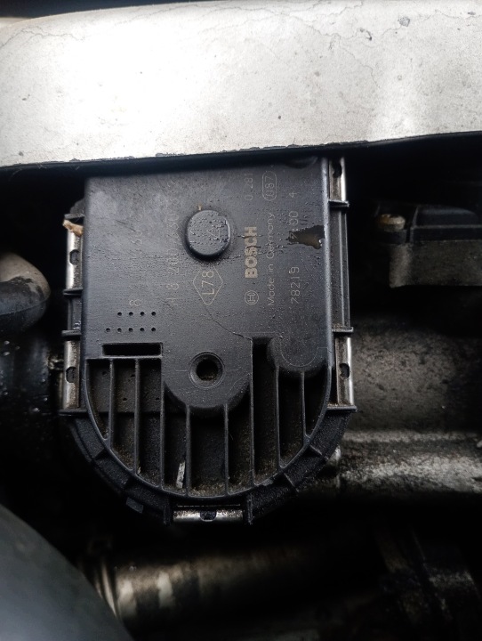 Vanne boitier papillon Renault Espace IV 4 06-15 2.0 DCI OE 8200330810