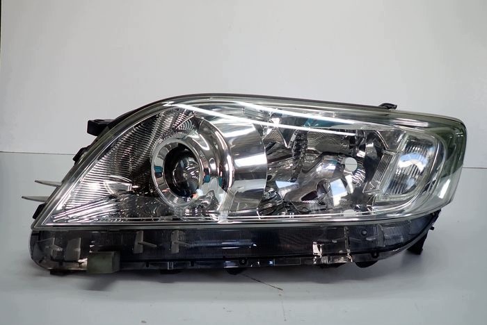 TOYOTA RAV4 LIFT 10-13 reflektor left light left