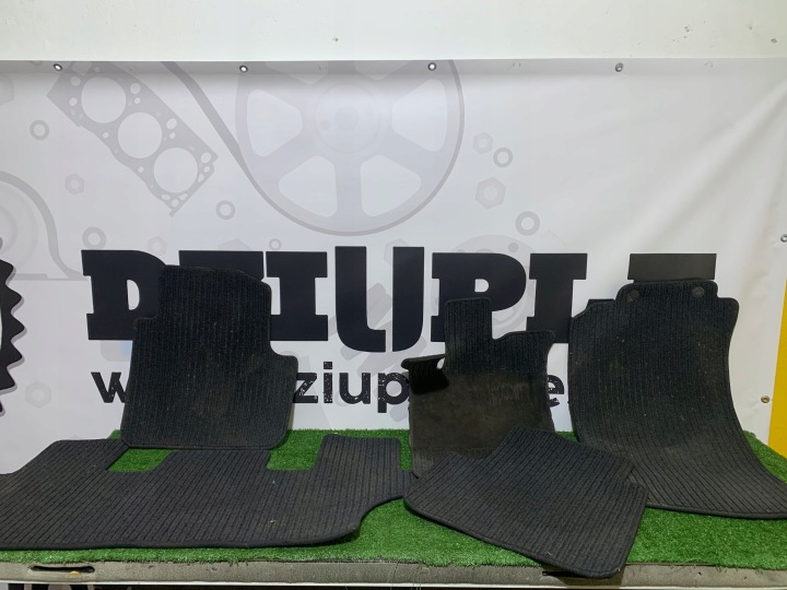 MERCEDES W251 R-KLASA ORYGINALNE mats KOMPLET WELUROWE