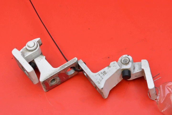 Scharnier scharniere Tür links vorne 7N0831401 VW SCIROCCO 3 III 08-17