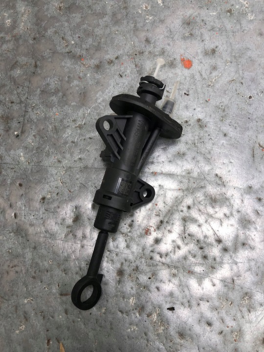 pumpa spojky VW AUDI 5Q0721388G