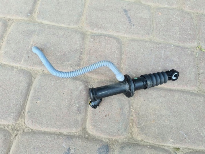 Pumpe der Kupplung Renault Clio IV 306105773R