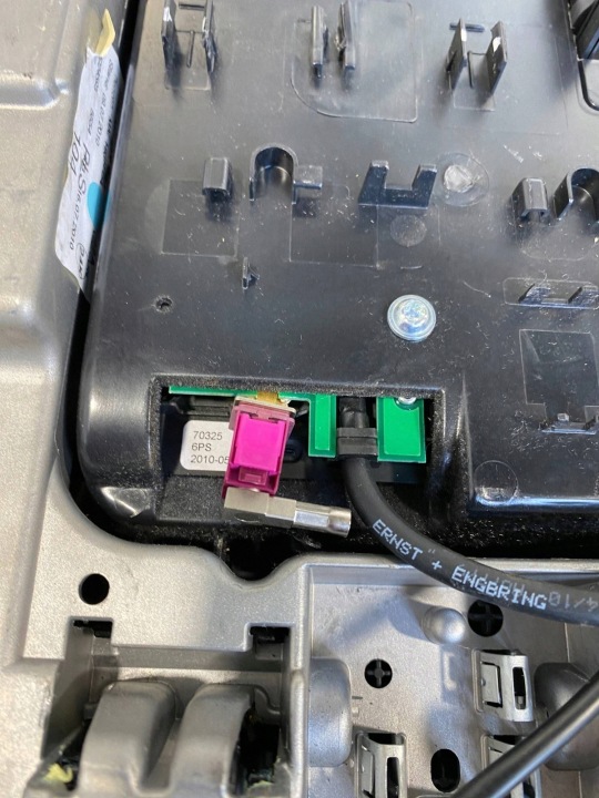 Audi A8 S8 D4 4H Központi alagút fegyvertár 4H0863075M 14