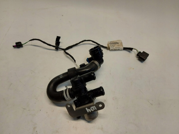 VW ID4 11A , 2024r SUV 5D valve of water pump 5Q0906457C