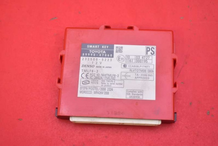 Unité de contrôle Module SMART KEY 89990-47060 TOYOTA PRIUS III XW30 1.8 HYBRID 99KM