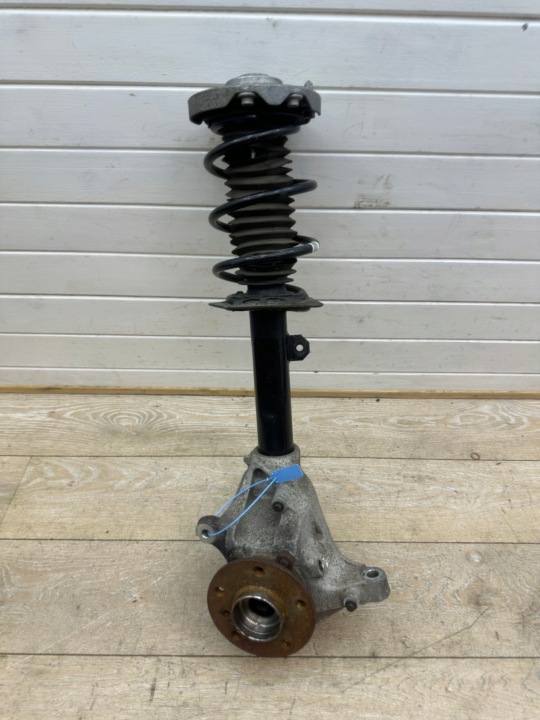BMW 1 F40 amortizer glavčina lijevi prednji dio 6876645