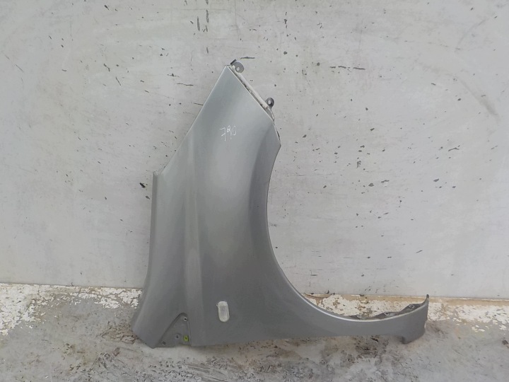 790 NISSAN NOTE and E11 fender right front front