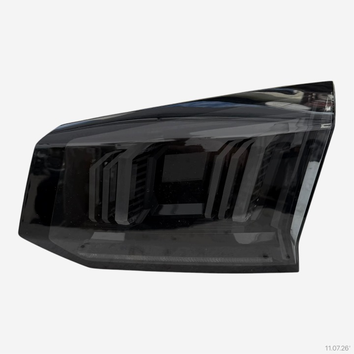 Licht hinten rechts heckklappe PEUGEOT 5008 II LIFT 2022 ROK 9836231780