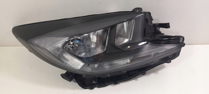 Toyota Aygo X 2024r Reflektor rechts Glühbirne 0171674 (R347)