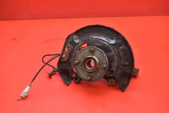 Achsschenkel Radnabe Radlager schenkel rechts vorne TOYOTA YARIS 2 II 1.4 D-4D 90 KM 05-09